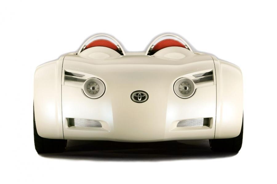  Toyota CS S 2003 года  (фото 10 из 19)